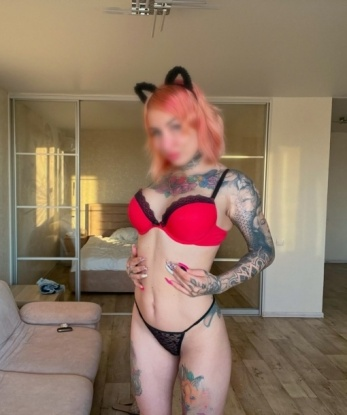 Изысканная фея ждет тебя в своем уютном гнездышке. Воплотим в жизнь твои самые смелые фантазии и сделаем встречу незабываемой. Только для порядочных мужчин! 7712, 30 лет